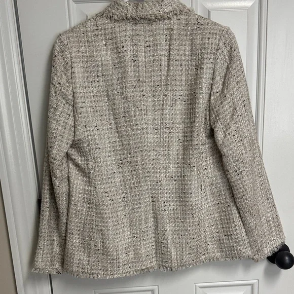 Ann Taylor Women's Beige Tweed Blazer - Picture 3 of 5